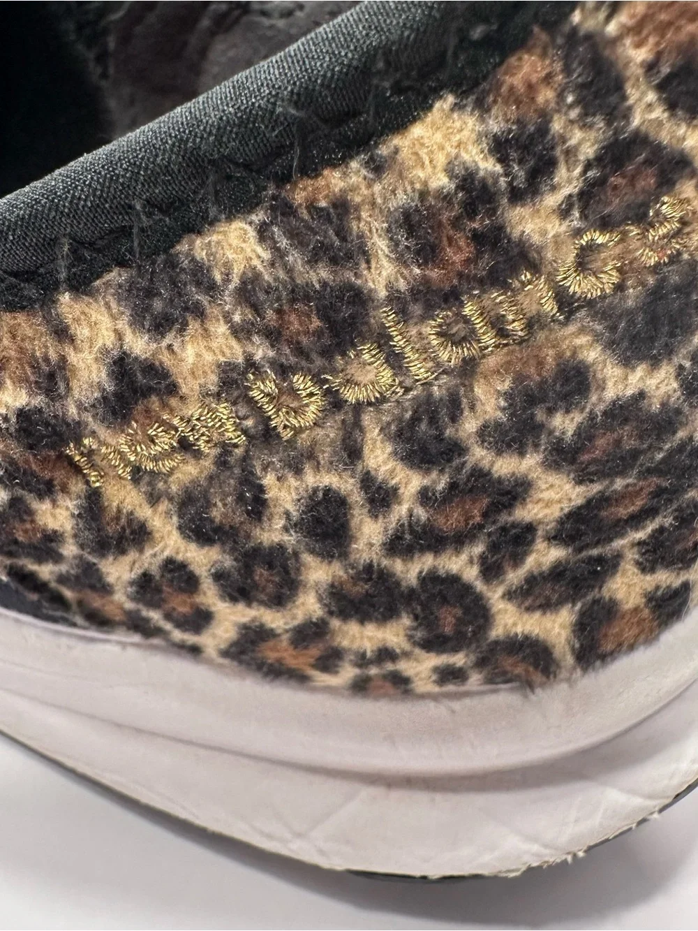 New Balance Black Knit Women's Size 8 Sneaker with Leopard Accent
